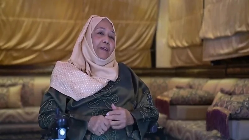 بالفيديو.. طوافة نسائية تروي حكاية 60 عاما في خدمة حجاج الخارج