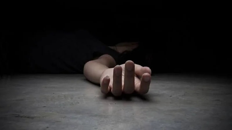 تفاصيل مروعة لرجل قتل ابنتيه بـ "عصا" ودفنهما