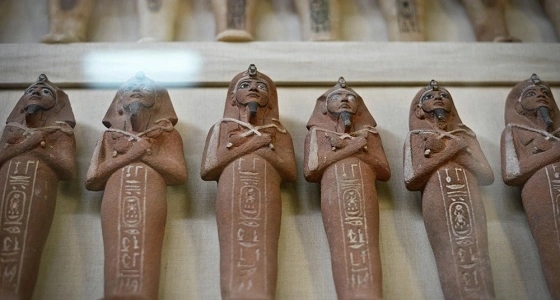 غداً.. مصر تستعيد 8 قطع أثرية من فرنسا