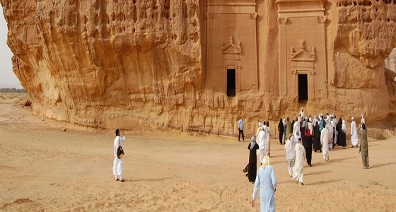 3 ملحدات أمريكيات بالمملكة يعتنقن الإسلام ويترجمن القرآن