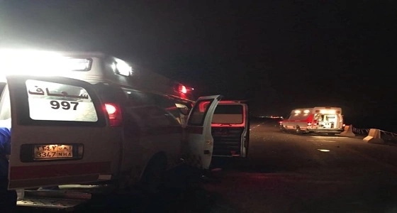 حالتين وفاة و 4 إصابات في حادث تصادم على طريق الهجرة
