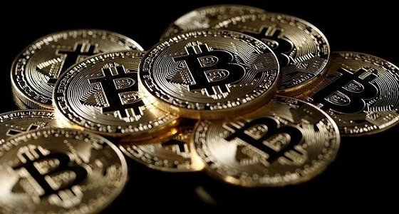 بتكوين تتراجع مرة أخرى بعد تجاوزها مستوى 13 ألف دولار