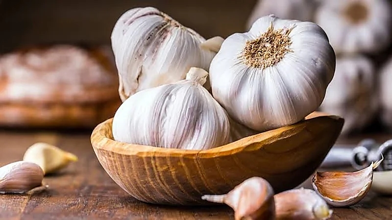 الثوم يقوي المناعة ويساعد في خفض الكوليسترول