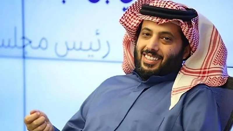 بالفيديو.. تركي آل الشيخ يدعو فرقة إندونيسية للمملكة