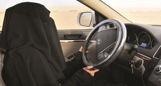 بالفيديو.. أول مجموعة من السيدات يتسلمن رخصة القيادة السعودية