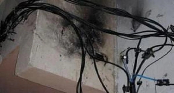 التحقيق في وفاة طفل صعقًا بالكهرباء