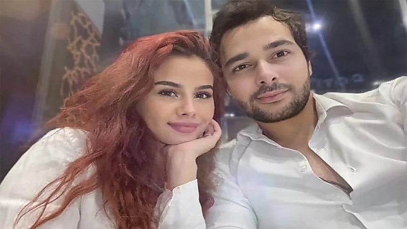 منة عرفة تعود لزوجها بعد طلاق 3 أيام