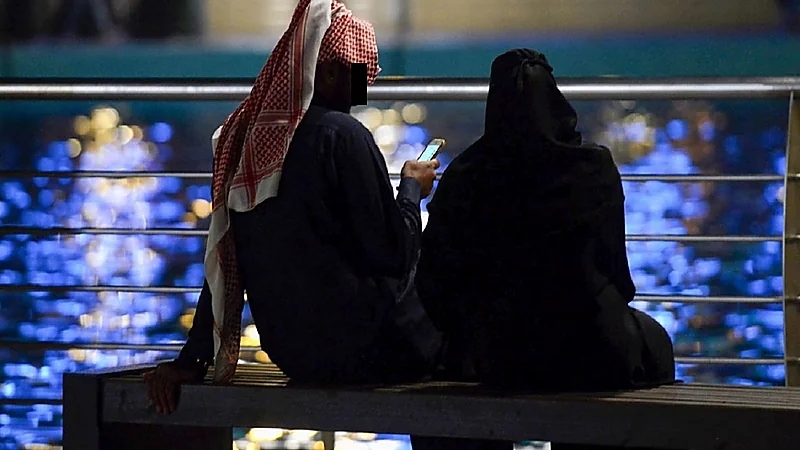 مستشار أسري لـ الأزواج: العلاقات المحرمة تنقل أمراض جنسية