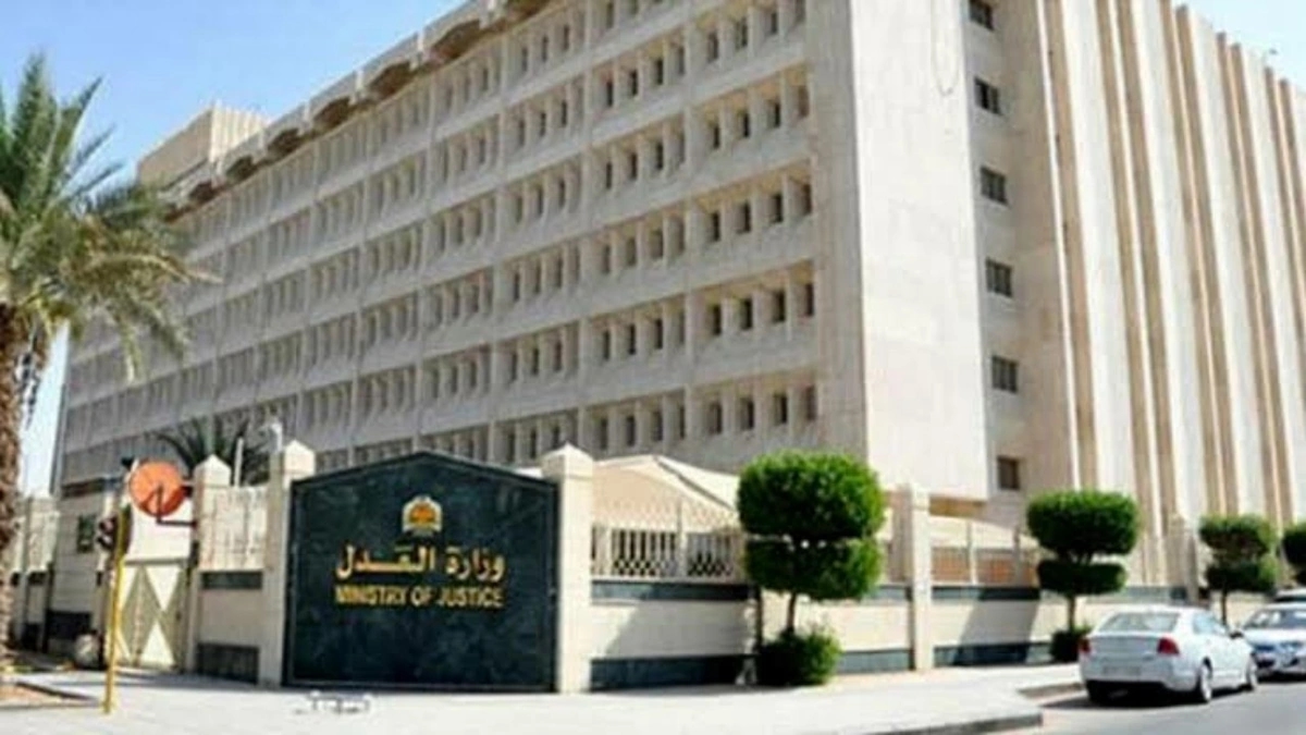 حقيقة الصورة المتداولة لـ أقدم وأندر صورة للكعبة والحرم