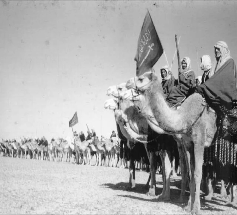 صورة مشرفة لجيشنا بالبيارق قبل 105 عام