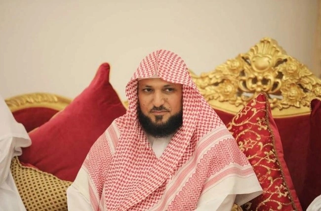 رابطة العالم الإسلامي تنهي عضوية القرضاوي
