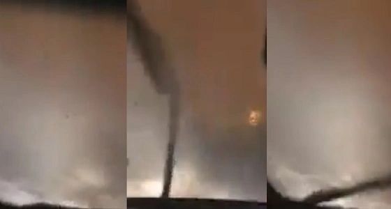 بالفيديو.. مواطن يداعب صديقه بإطلاق النار عليه.. ونشطاء: " هياط "