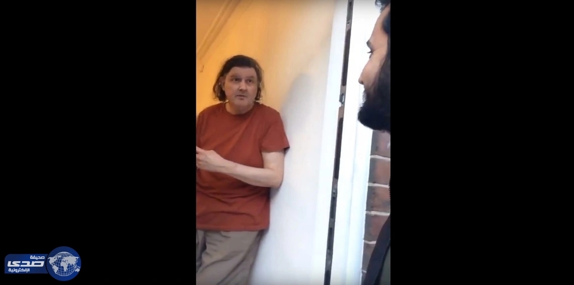 بالفيديو..رد فعل رجل أعاد له شاب مسلم محفظته الضائعة