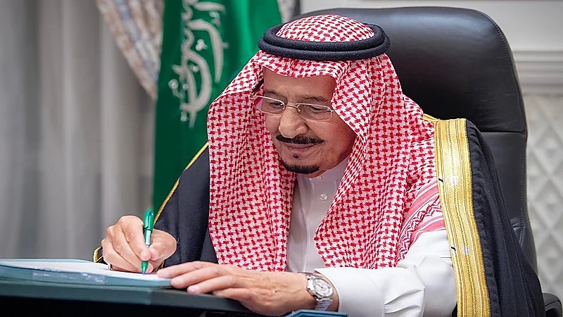 خادم الحرمين يعين ماجد الحقيل وزيراً للشؤون البلدية والقروية والإسكان