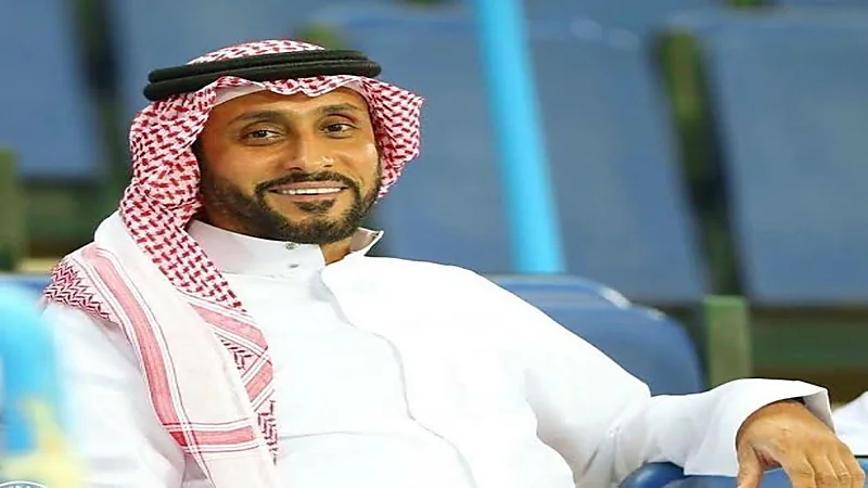 "الجابر" يحقق أمنية مشجعة هلالية طلبت مقابلته ويعطيها هدية خاصة "فيديو"
