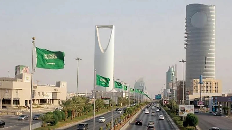 قانوني يكشف عن عقوبة مخالفة نظام حماية المرافق العامة 
