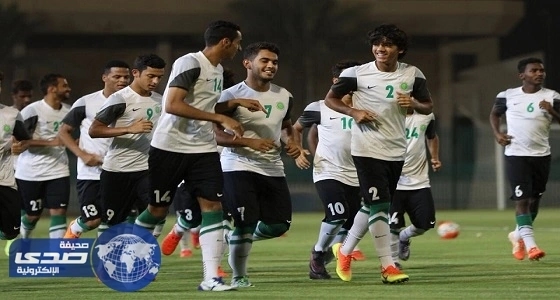 تدريبات صباحية ومسائية للأخضر الشاب في الطائف