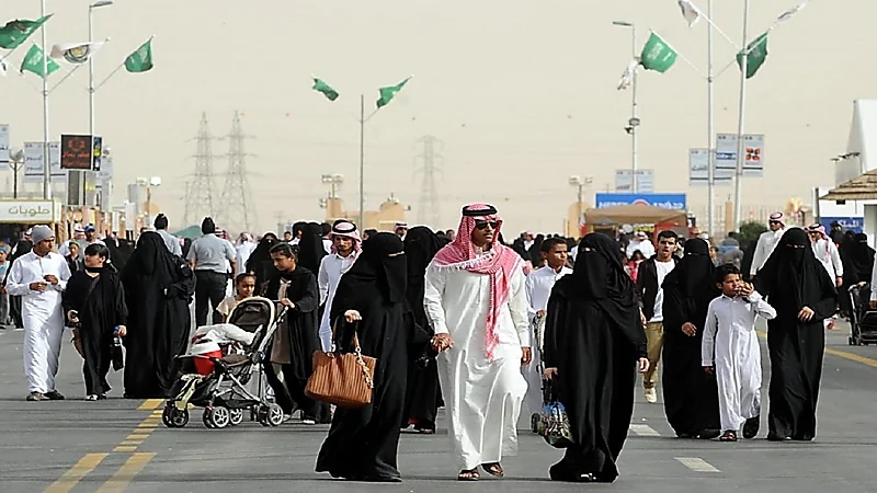 قانوني يوضح سبب تفاوت أسعار مخالفات الذوق العام