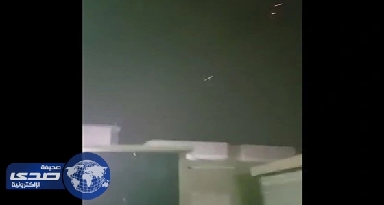 بالفيديو.. قصف بالذخيرة الحية علي " النظيم " اليمنية