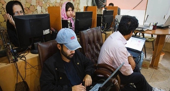 إيران تستعين بـ " الإنترنت الحلال " للسيطرة على الشبكة العنكبوتية