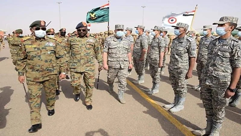 ‏رئيس الأركان المصري: العمل المشترك مع السودان ضروري لمواجهة التحديات الأمنية