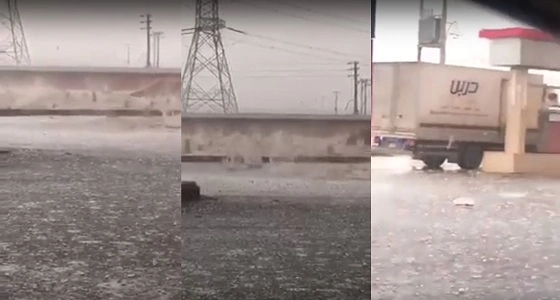 بالفيديو.. تساقط البرد على طريق " بقعاء – حائل " بشكل مدهش