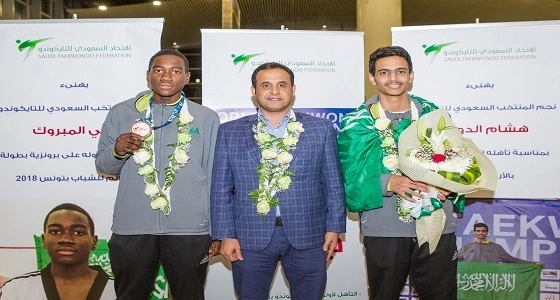 بالصور.. كأس التفوق العام يشعل منافسات التايكوندو