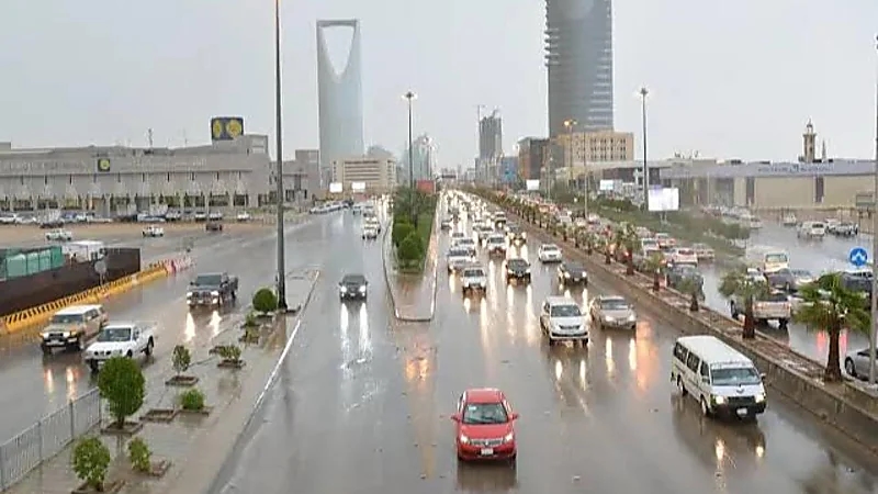 الحصيني: متوقع أمطار متفاوتة اليوم مع سيل متوسط