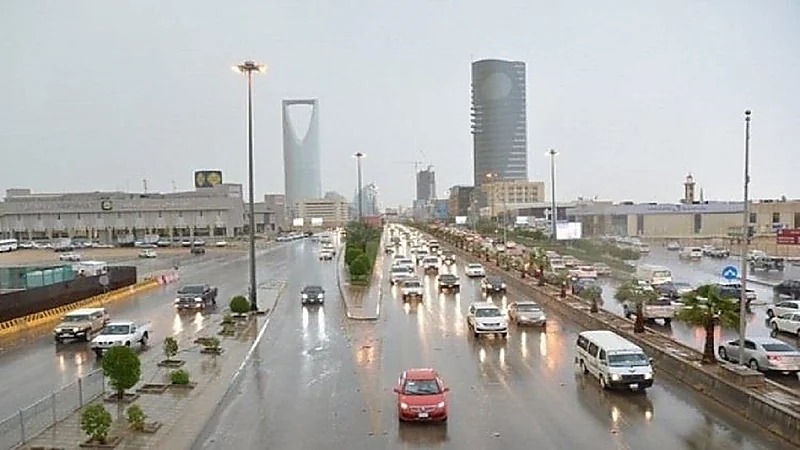 العصيمي: حتى الآن إستقرار وأجواء صيفية حارة على غير العادة