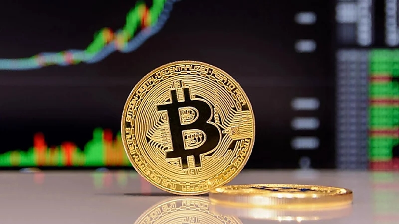 انخفاض سعر البيتكوين إلى مادون 30 ألف دولار
