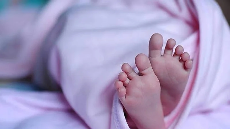 امرأة تنهي حياة رضيعتها داخل مركز لعلاج الإدمان