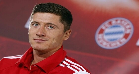 " ليفاندوفسكي " يطالب بايرن ميونخ بتعزيز صفوف الفريق