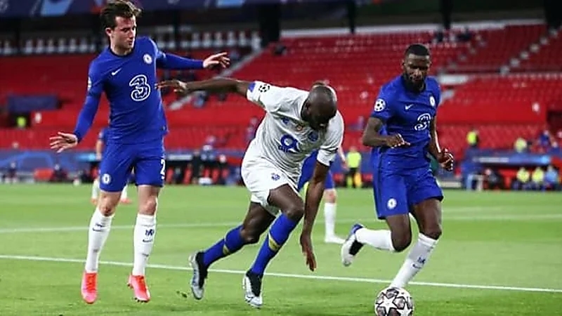 كشف حقيقة انتقال مهاجم بورتو إلى الهلال