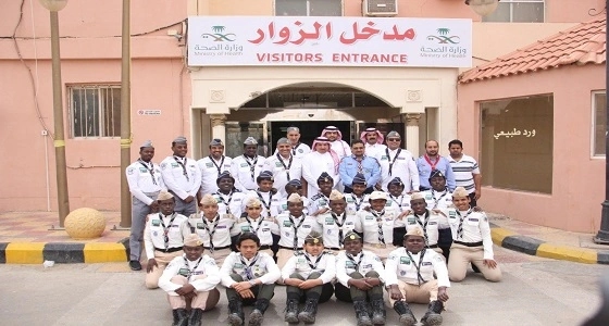 بالصور.. رواد الكشافة يزورون المرضى بمستشفى حوطة سدير