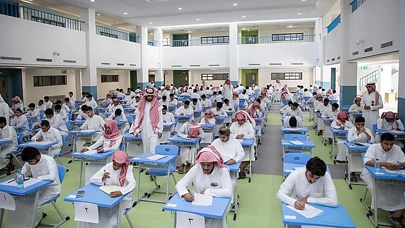 وزارة التعليم: إجراءات صارمة لمواجهة المخالفات داخل قاعات الاختبارات
