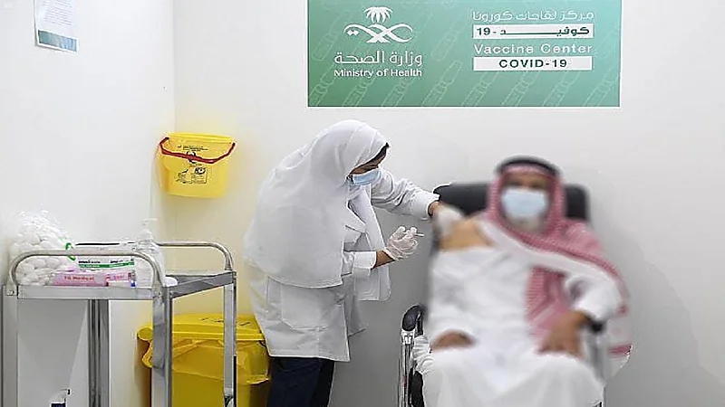 بالفيديو.. توضيح من الصحة بشأن أعراض كورونا حال تمت الإصابة بعد أخذ اللقاح