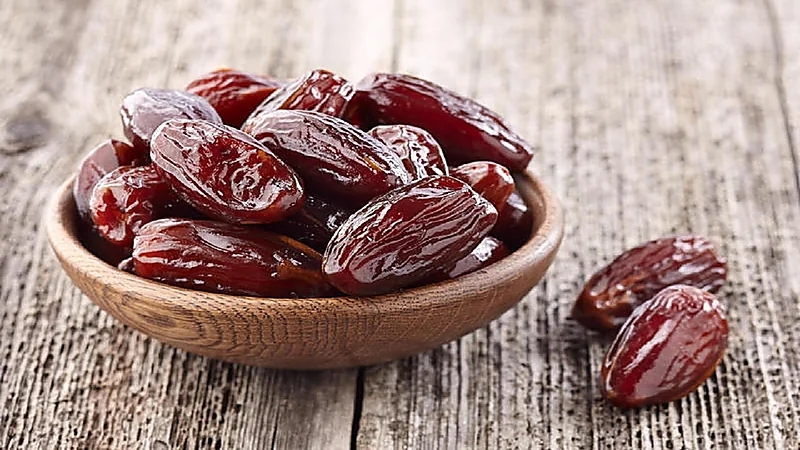 فوائد مذهلة لـ البلح الأسود