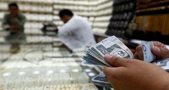 " عامل أمين " ينتظر زبونا 4 أشهر ليعيد له باقي أمواله
