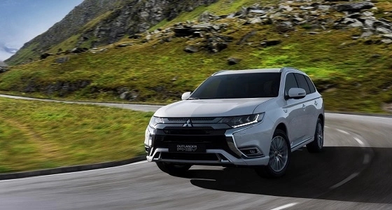 بالصور.. تحديثات شاملة لسيارة " ميتسوبيشي أوتلاندر PHEV " موديل 2019