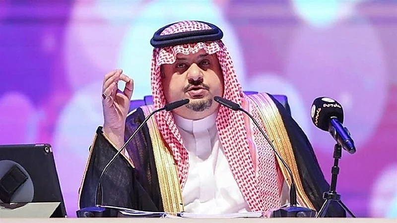 عبدالرحمن بن مساعد يعلن موعد إصدار ديوانه الأول