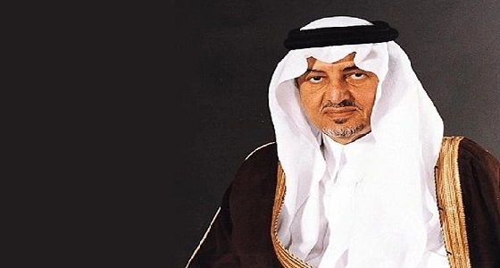 أمير مكة يعلق على واقعة رجل الأمن الذي أعطى حذاءه لحاجة مسنة