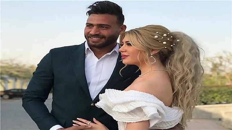 جدل بخصوص انفصال حارس الزمالك المصري عن زوجته الجزائرية