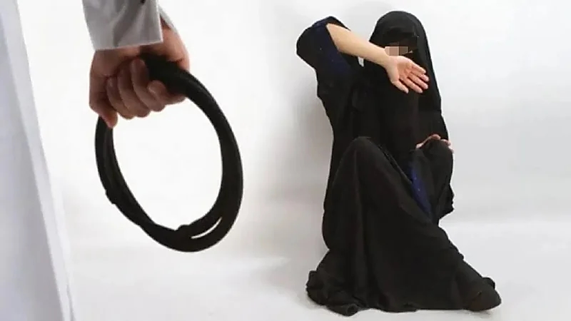 مواطن يعنف شقيقته بخميس مشيط و"العنف الأسري" يتفاعل