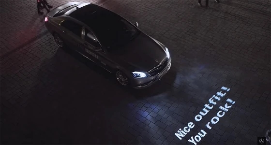 بالفيديو.. مرسيدس مايباخ S-Class تتواصل مع البشر عبر مصابيحها الأمامية