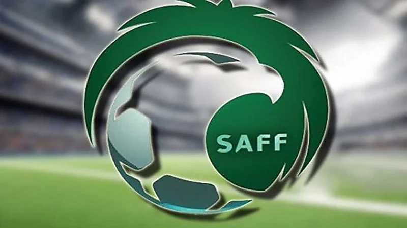 بيرسبوليس الإيراني يشكو الهلال.. واتحاد الكرة يعلق