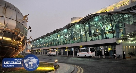 القبض على مهندس حاول تهريب 340 قرصاً مخدراً للمملكة