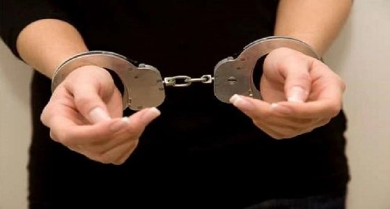 امرأة تخون زوجها بعد عشرة 14 عاما و3 أطفال