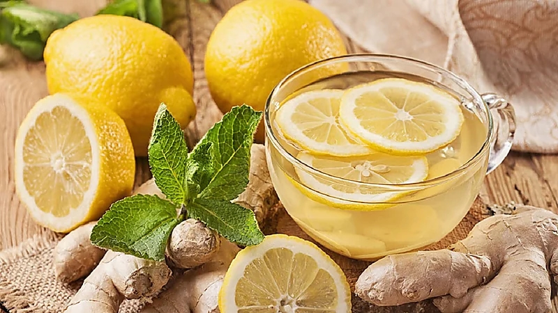 أطعمة ومشروبات تساعد جسمك على التخلص من السموم