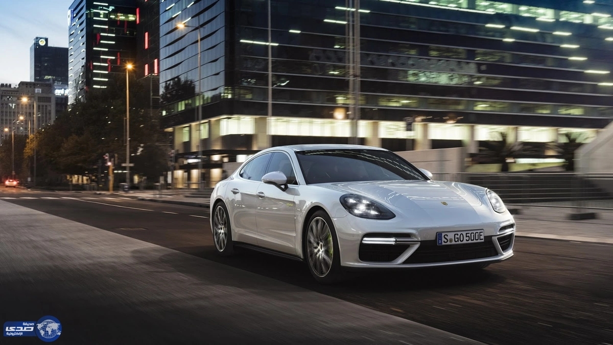 بورشه باناميرا تيربو S E-Hybrid الجديدة بقوة 671 حصان