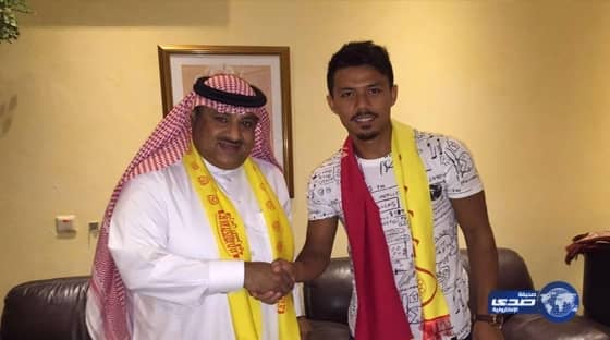 دمج 3 أندية إماراتية